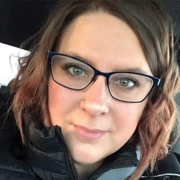 Meet your Posher, Carla - Picture 1 of 1